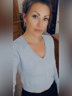 Brandy Melville Light Blue V-Neck Crop Sweater